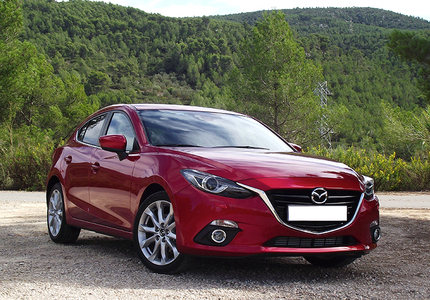 dohladana mazda 3